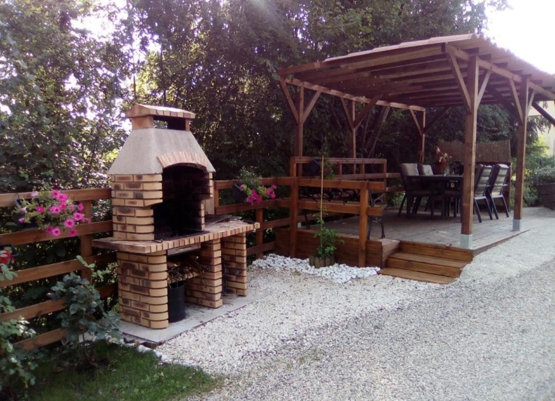 مبيت وإفطار Saint-Martin-du-Frene Au Petit Bonheur المظهر الخارجي الصورة